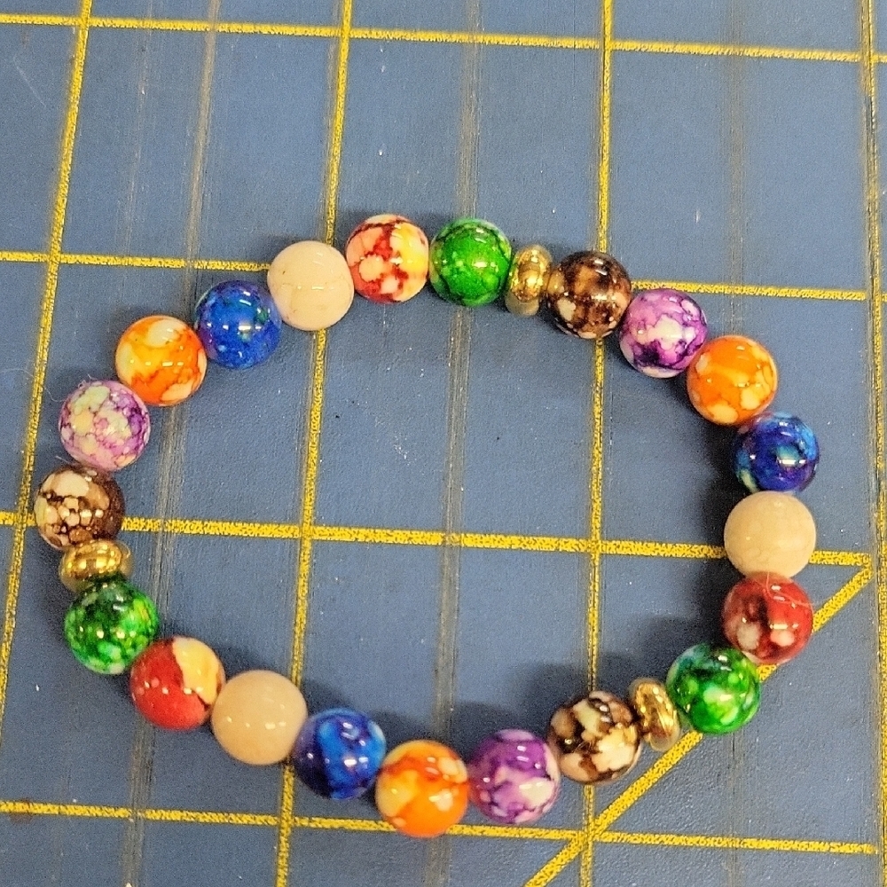 Seven Different Colored Beads 7" Bracelet